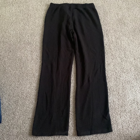 black pants - Picture 2 of 2
